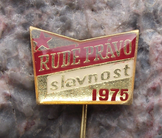 1975 Rude Pravo Slavnost Czech Newspaper Cultural Celebration Pin Badge - Badgecrazy