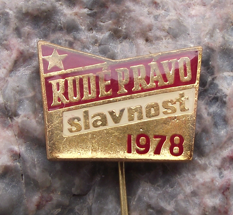 1978 Rude Pravo Slavnost Czech Newspaper Cultural Celebration Pin Badge - Badgecrazy