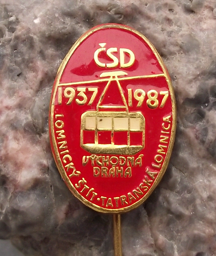 1987 Czech South Eastern Rail Trains CSD Mountain Cable Car Lomnice Pin Badge