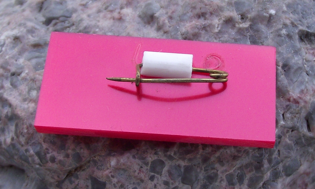 Vintage Chairman Mao LONG LIVE THE INVINCIBLE THOUGHT Pin Badge