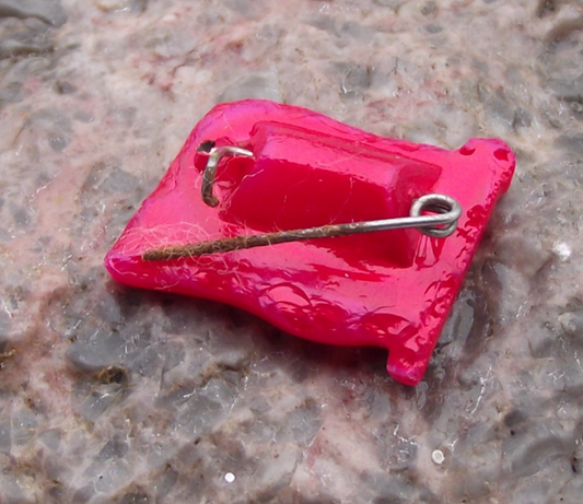 Vintage Communist Red Guards China Student Paramilitary Flag Pin Badge