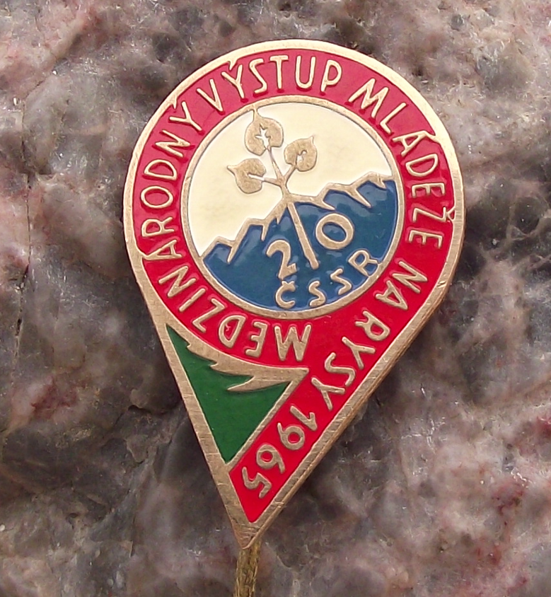 1965 MVMR 9th International Ascent of Rysy Mountain Youth Pin Badge