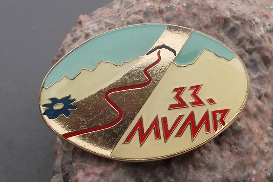 1989 Large MVMR 33rd International Ascent of Rysy Mountain Youth Pin Badge