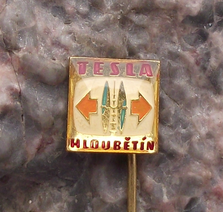 Vintage Tesla Electronics Hloubětín Radio Pin Badge