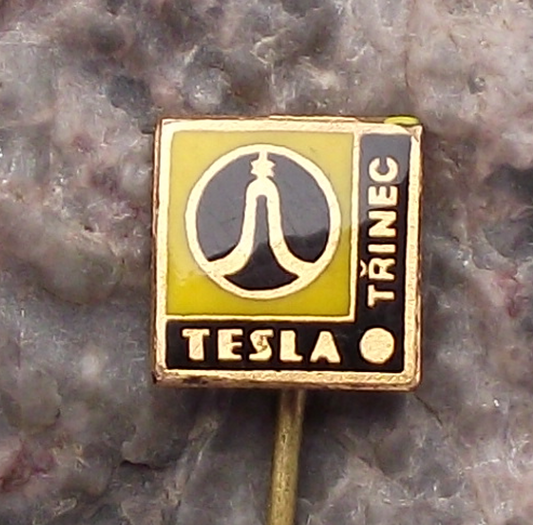 Vintage Tesla Electronics Třinec Sine Wave Logo Pin Badge