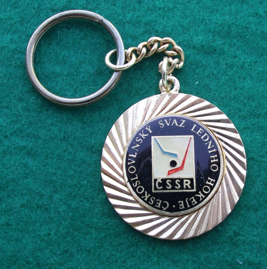 Vintage Czechoslovakia Ice Hockey Association CSSR Logo Keyring Key Chain