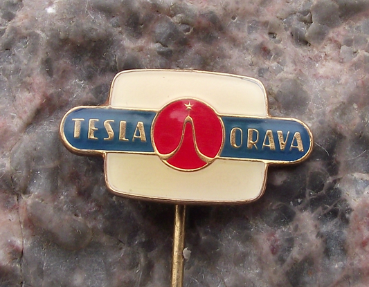 Vintage Tesla Electronics Orava Televisions Screen Logo Pin Badge