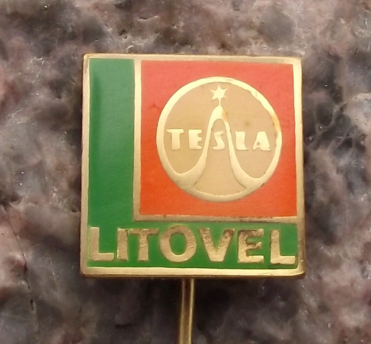 Vintage Tesla Electronics Litovel Czechoslovakia Gramophones Pin Badge