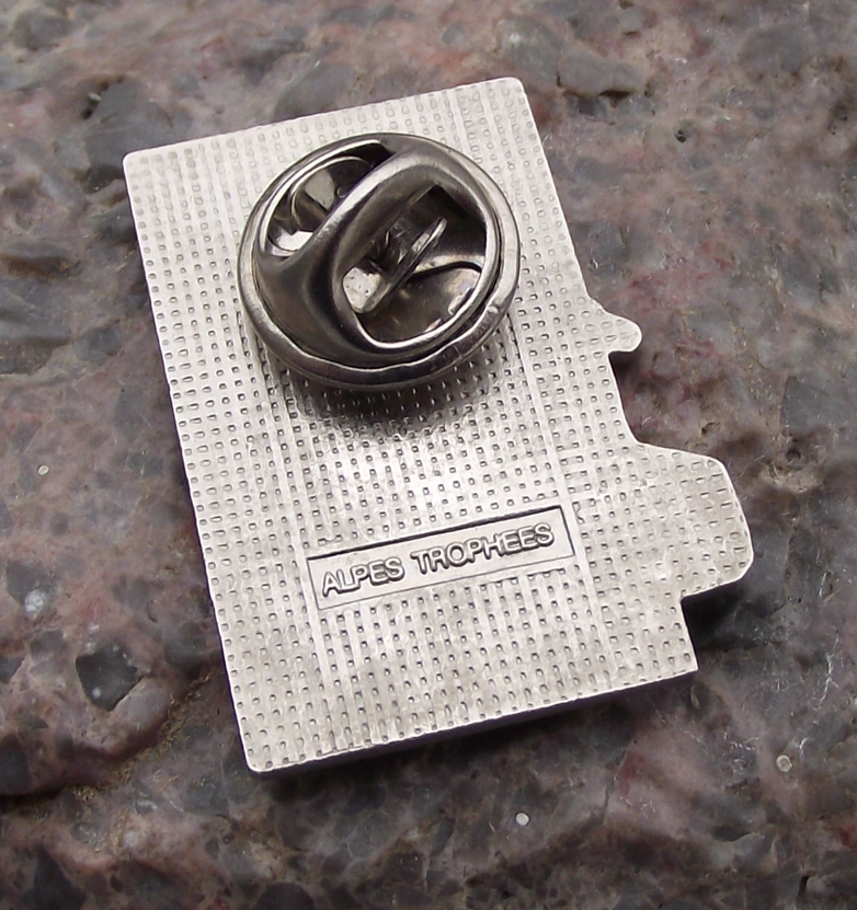 Vintage Chamonix Mont Blanc 3842m Aiguille du Midi Cable Car Pin Badge