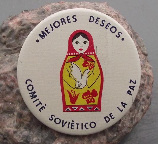 Vintage Soviet Peace Committee Best Wishes Matryoshka Doll Dove Pin Badge