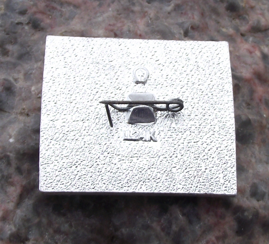 1980 Moscow Olympic Games 22nd XXII Olympiada Official Logo Pin Badge