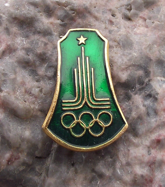 1980 Moscow Olympic Games Official Russian Tower Logo Shaped Pin Badge