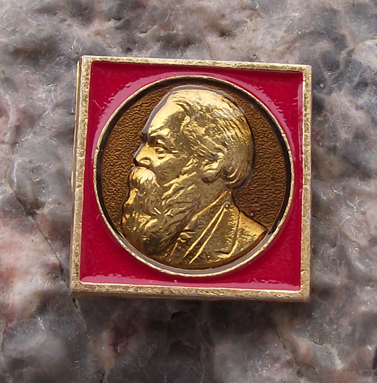 Vintage Friedrich Engels Socialist Pioneer Russian Pin Badge