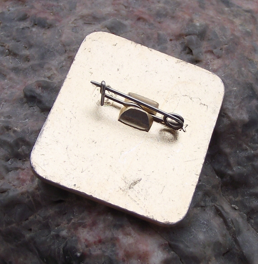 1980 Moscow Olympic Games Skyline Spasskaya Tower Rings Pin Badge