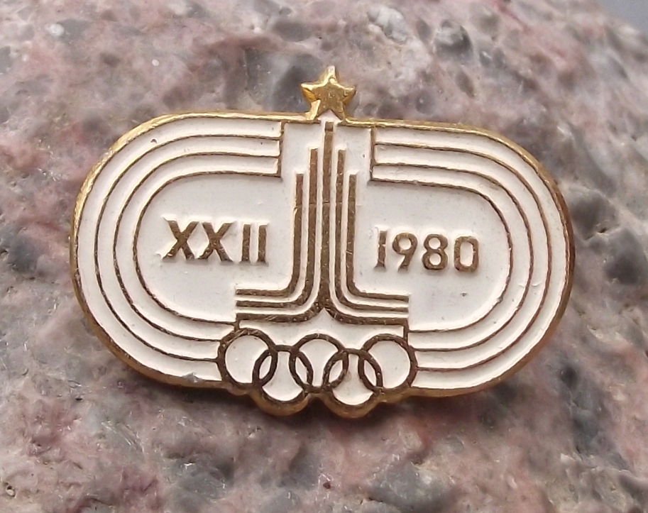 1980 Moscow Olympic Games XXII Olympiad Tower Logo Motif Track Pin Badge