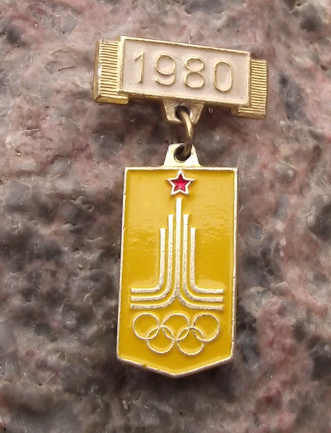 1980 Moscow Olympic Games Official Logo Motif Medal Style Pin Badge