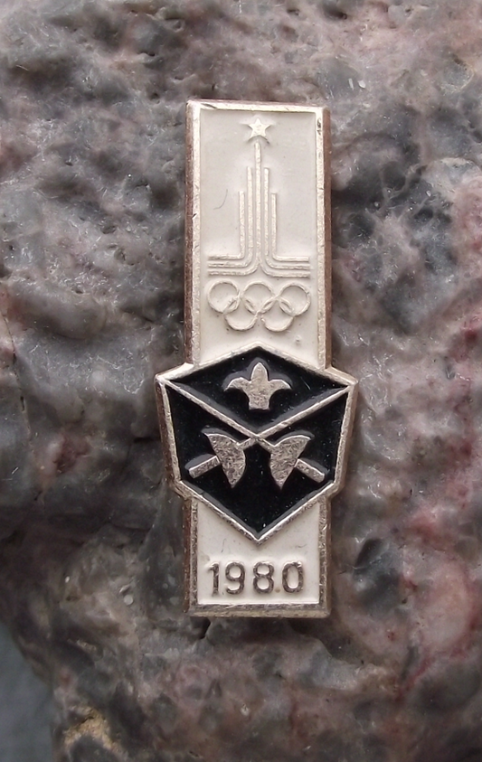 1980 Moscow Russia Summer Olympic Games Fencing Foil Epee Pin Badge