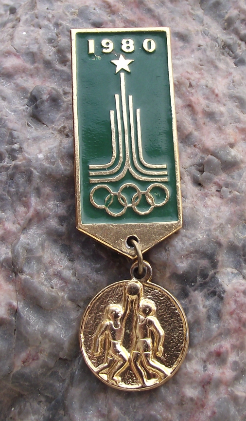 1980 Moscow Olympic Games Basketball Event Medal Style Pin Badge