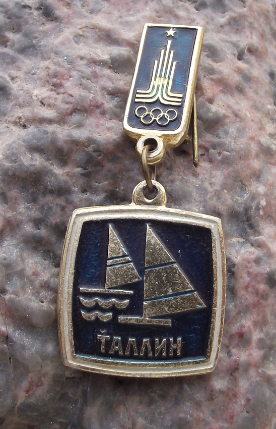 1980 Moscow Olympic Games Logo Sailing Yachting Medal Style Pin Badge