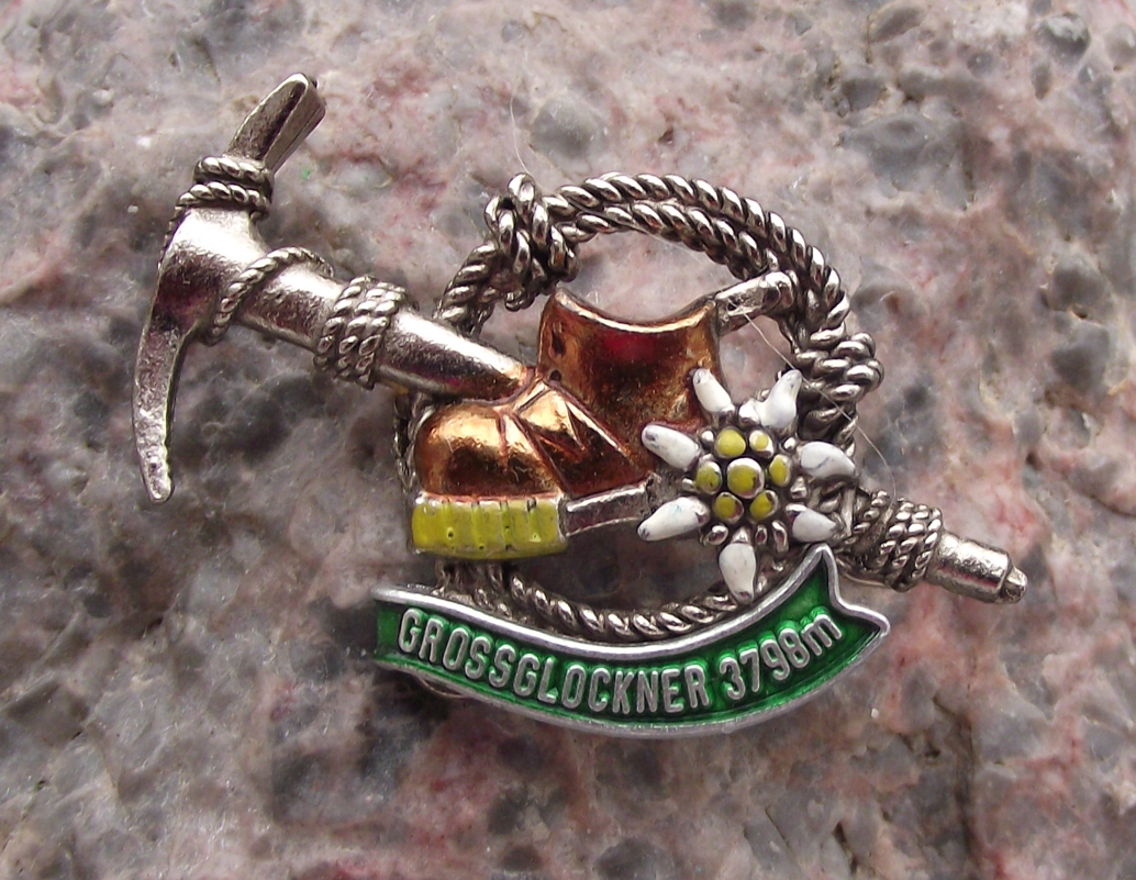 Vintage Austria Grossglockner 3798m Boot Edelweiss Climbing Axe Pin Badge