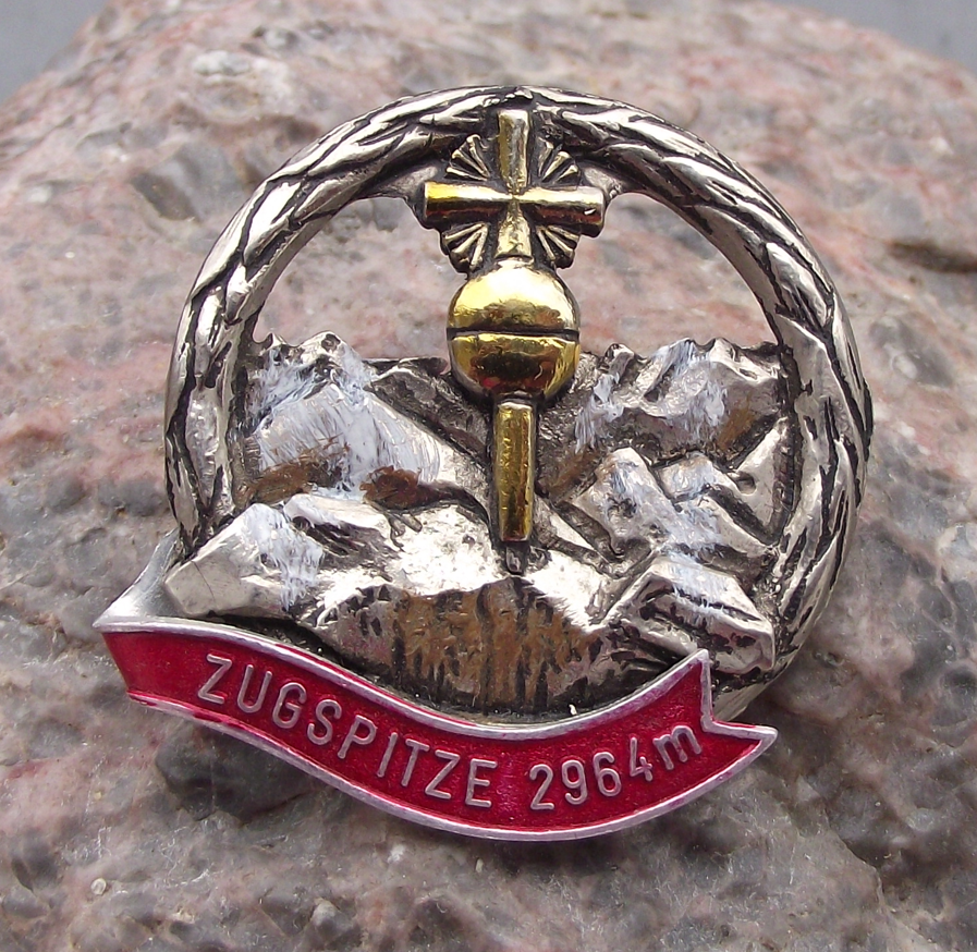 Vintage Austria Zugspitze 2964m Holy Cross Mountain Peak Pin Badge