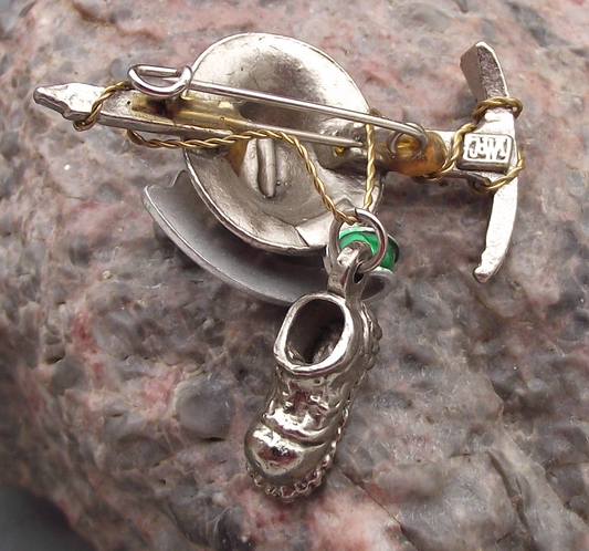 Vintage Austria Mondsee Mountain Axe Hunters Hat Edelweiss Boot Pin Badge