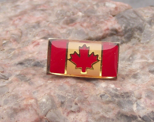 Discrete Official National Flag of Canada Canadian Maple Leaf Pin Badge