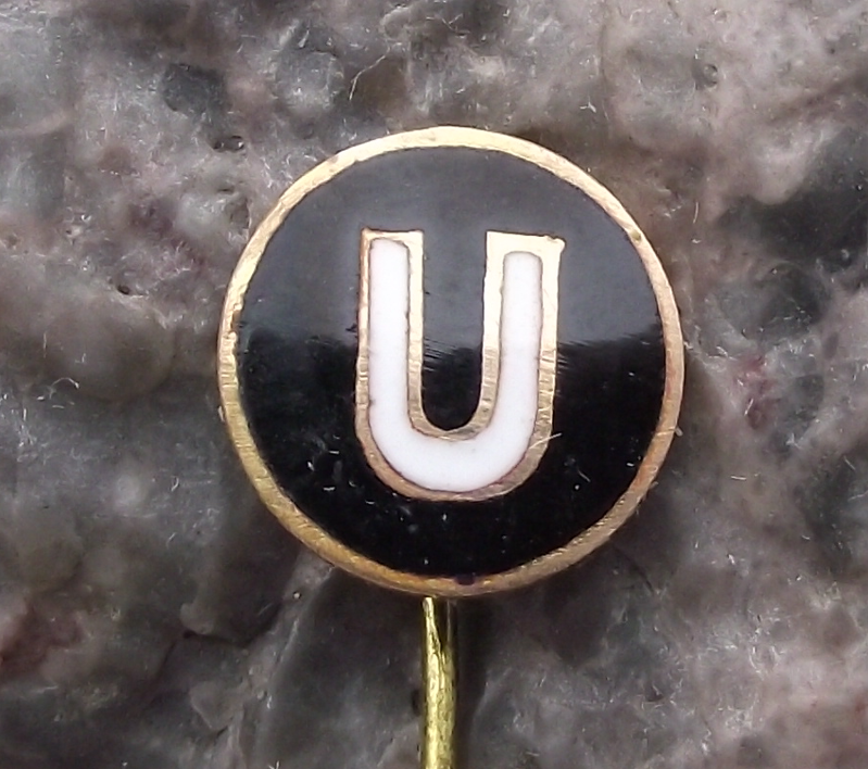 Vintage Universitatea Cluj Football Club Romania Soccer Pin Badge