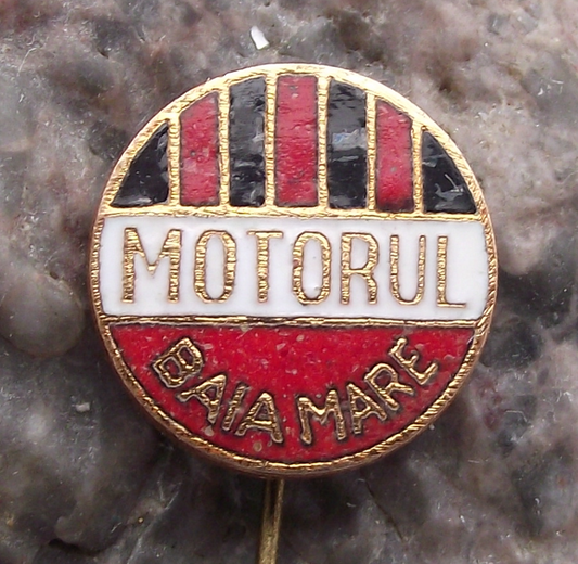 Vintage Motorul Baia Mare Football Club Romania Soccer Pin Badge
