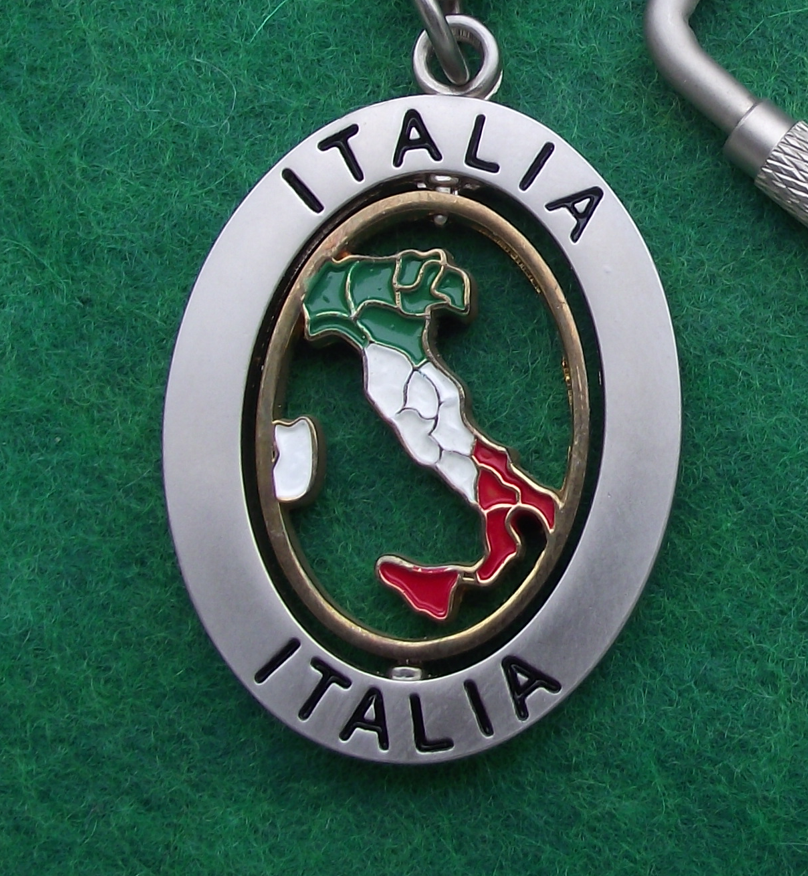 Vintage Italy Italia Rotating Country Map Outline and Regions Keyring
