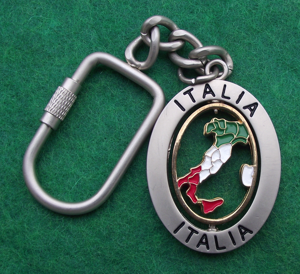 Vintage Italy Italia Rotating Country Map Outline and Regions Keyring