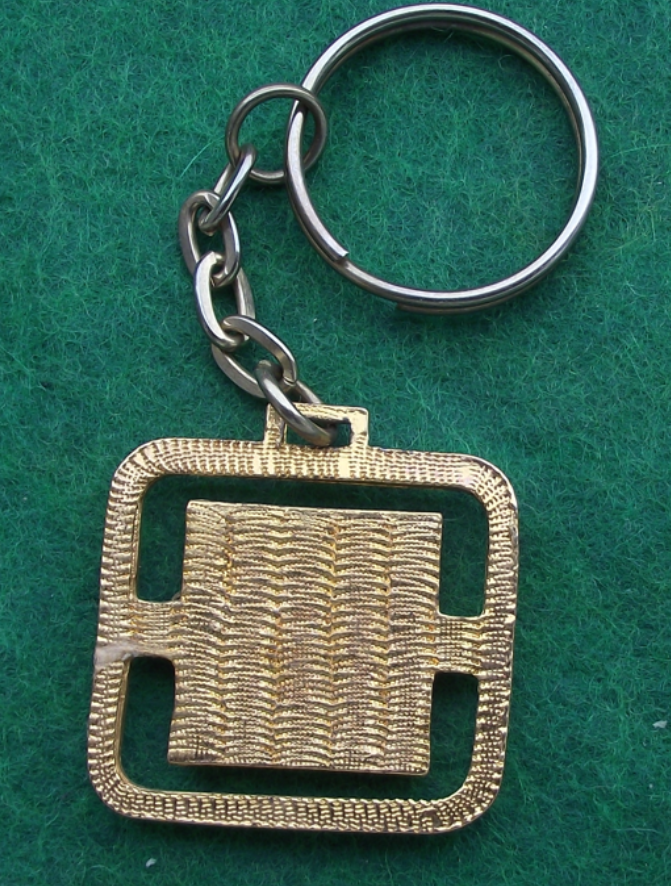 Vintage Malta National Flag Maltese Cross Keyring