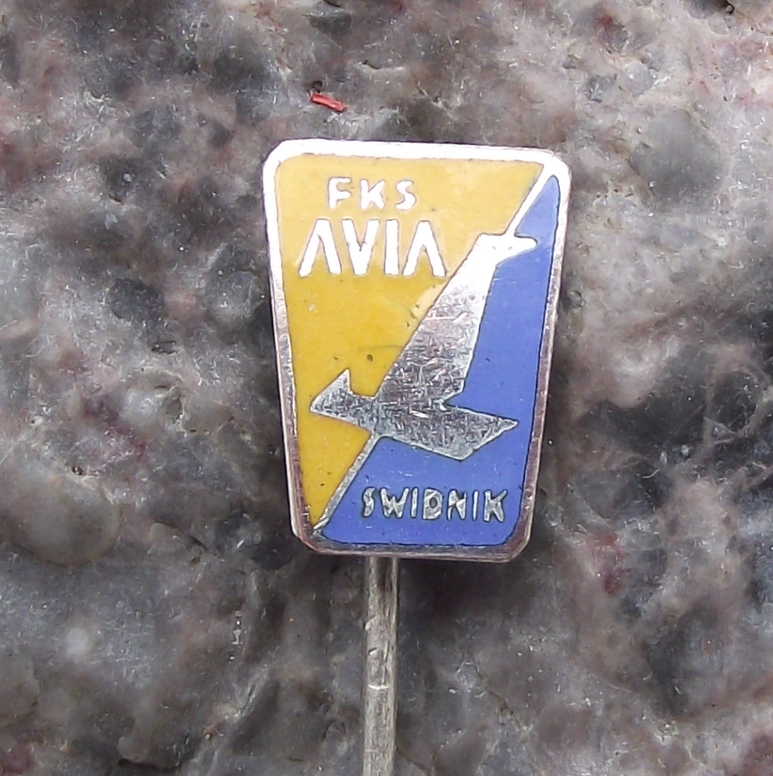 Vintage FKS Avia Świdnik Poland Sports Football Club Pin Badge