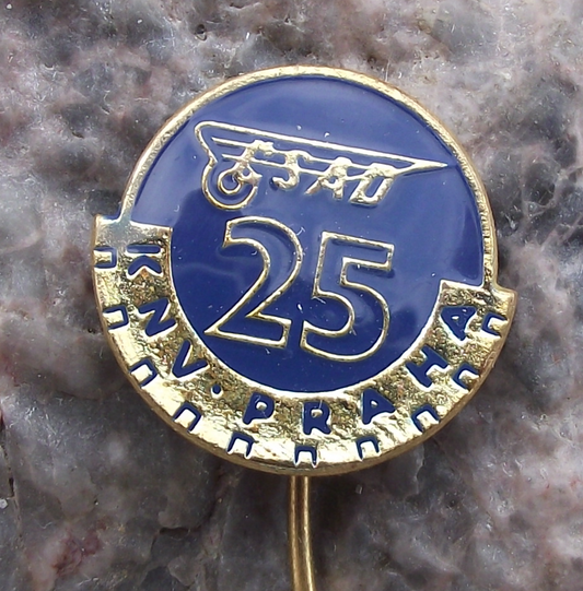 1974 KNV Prague CSAD Bus Coach Transport 25th Anniversary Pin Badge
