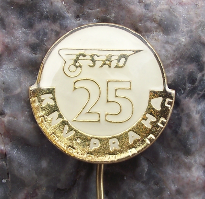 1974 KNV Prague CSAD Bus Coach Transport 25th Anniversary Pin Badge