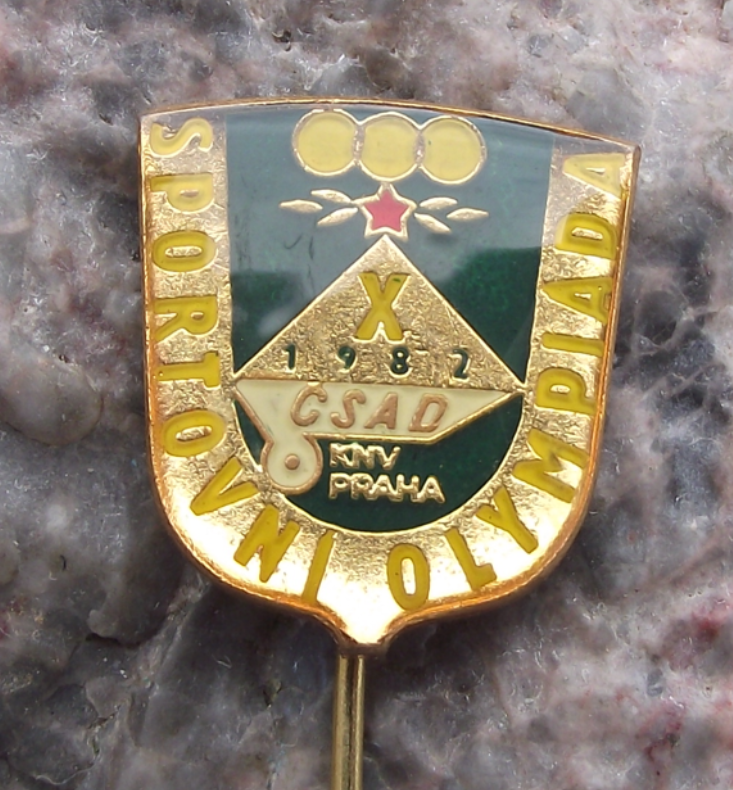 1982 CSAD Prague Praha Czech Bus Company 10th Olympics Sports Pin Badge