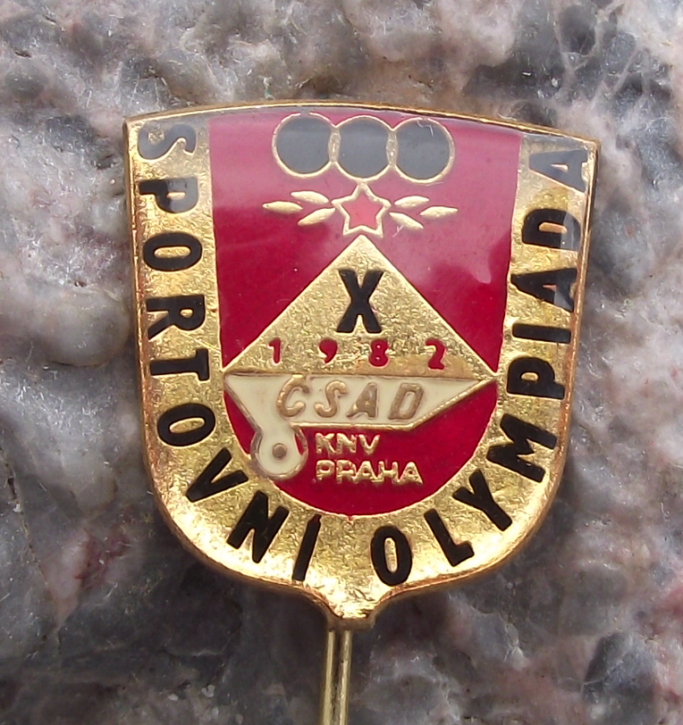1982 CSAD Prague Praha Czech Bus Company 10th Olympics Sports Pin Badge