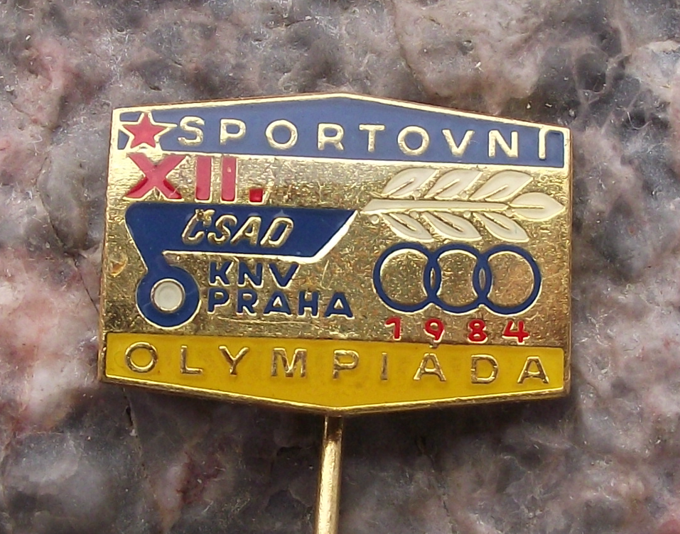 1984 CSAD Prague Praha Czech Bus Company 12th Olympics Sports Pin Badge
