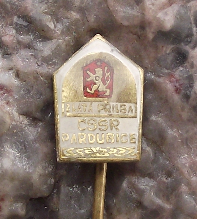 Vintage Small Pardubice Golden Helmet Motorbike Speedway Pin Badge