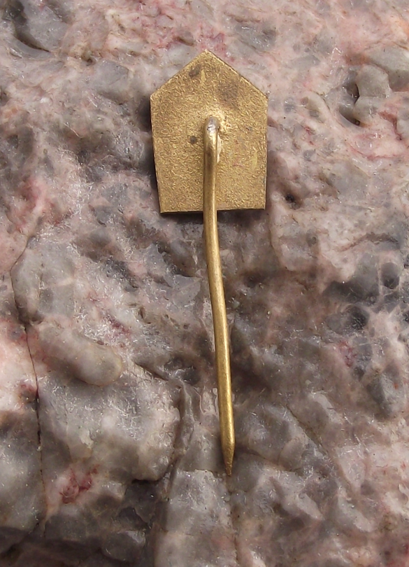 Vintage Small Pardubice Golden Helmet Motorbike Speedway Pin Badge