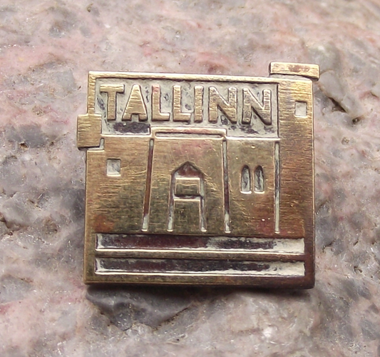 Vintage Tallinn Estonia City Architecture Castle Tourist Souvenir Pin Badge