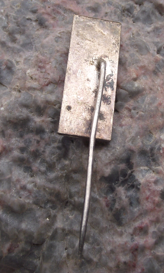 Vintage Dove Peace Paix Mir Frieden International Message Pin Badge