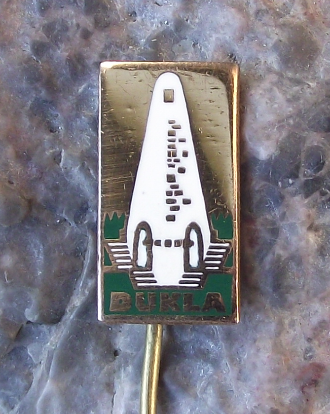 Vintage Monument to Czechoslovakia Soldiers WW2 Dukla Pass Pin Badge