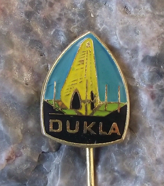 Vintage Word War 2 WW2 Monument Dukla Pass Battle Slovakia Pin Badge