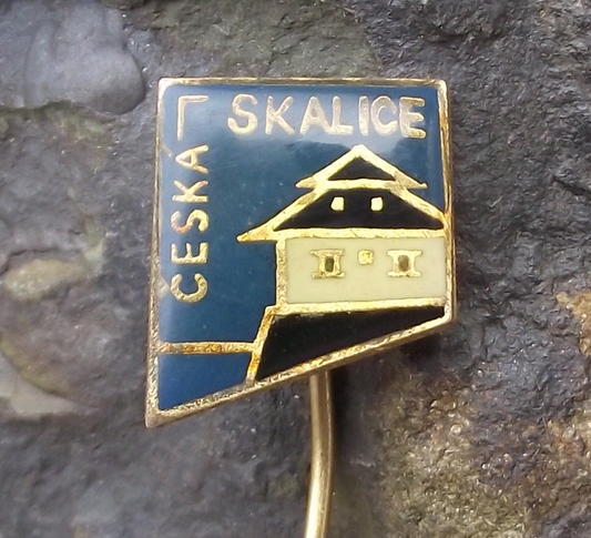 Vintage Česká Skalice Czechoslovakia Tourist Souvenir Pin Badge