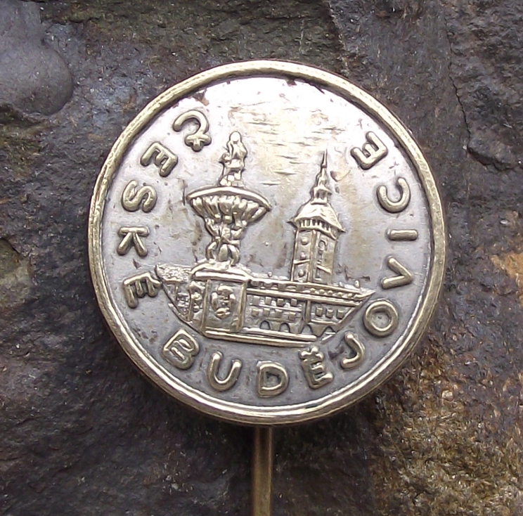 Vintage Ceske Budejovice Samsons Fountain Town Square Pin Badge