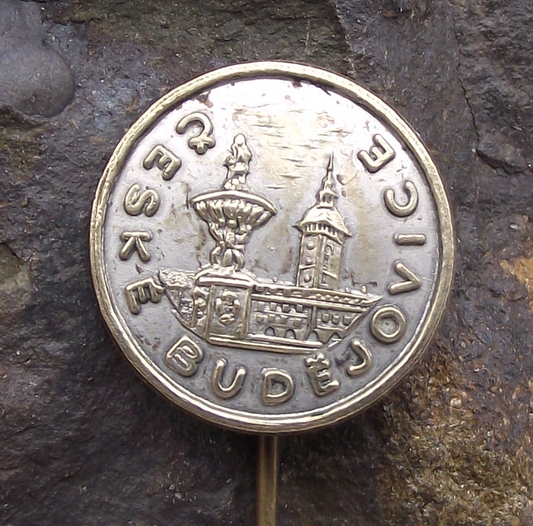 Vintage Ceske Budejovice Samsons Fountain Town Square Pin Badge