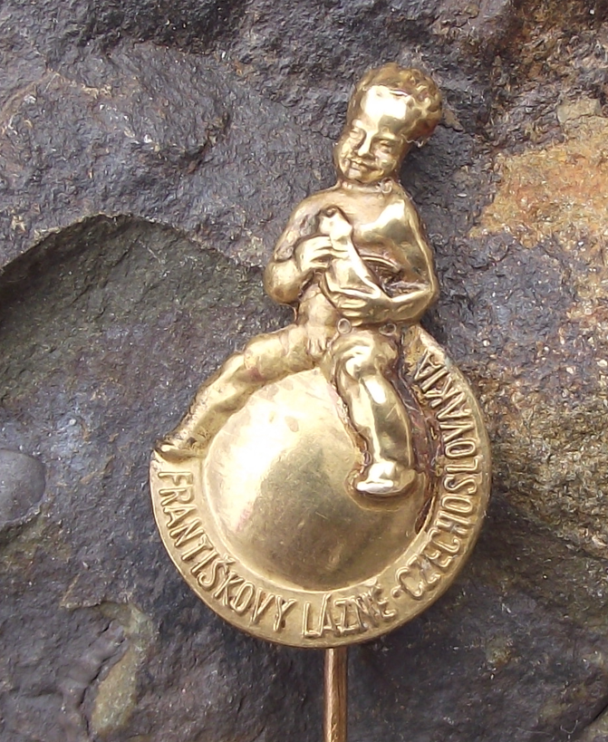 Vintage Františkovy Lázně Natural Spring Water Spa Boy Statue Pregnancy Pin Badge