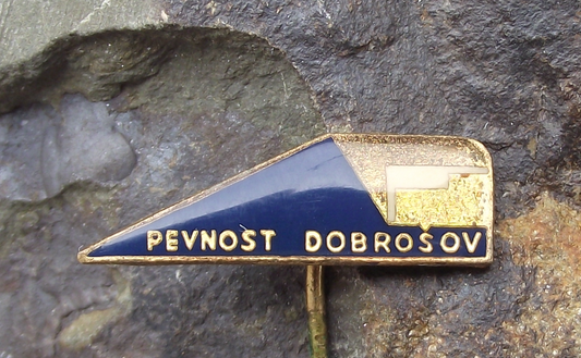 Vintage Artillery Fortress Dobrošov Pevnost Concrete Bunker Tourist Pin Badge