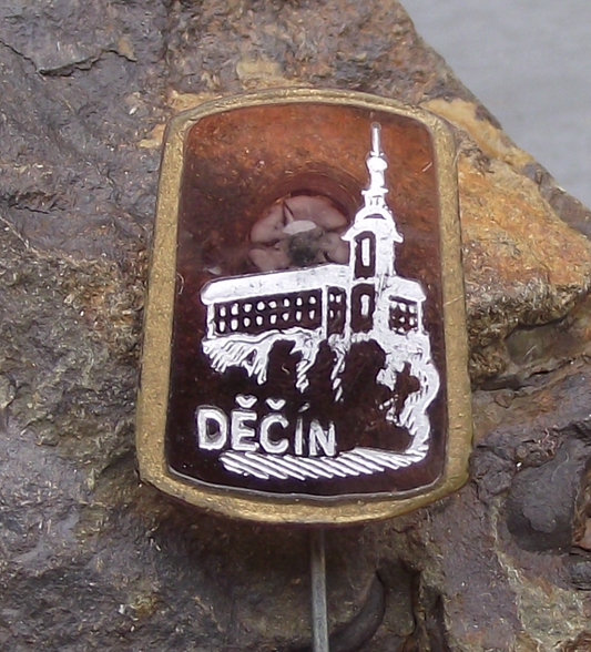 Vintage Děčín Czech City Castle Tourist Souvenier Pin Badge
